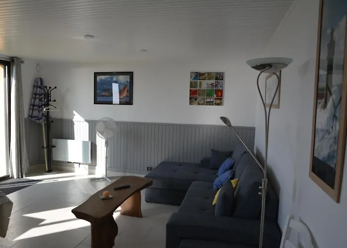 Face Et Plage, Entre Michel Et Brevin